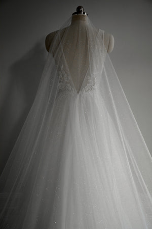 AURA long sparkle veil