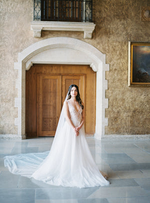 AURA long sparkle veil