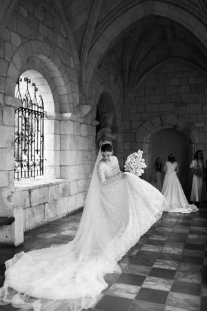 CASSANDA Wedding Veil with Long Blusher