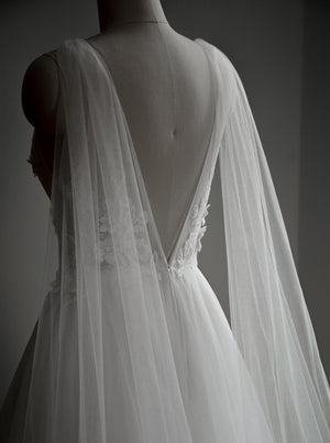 LYRA | Detachable Tulle Wings