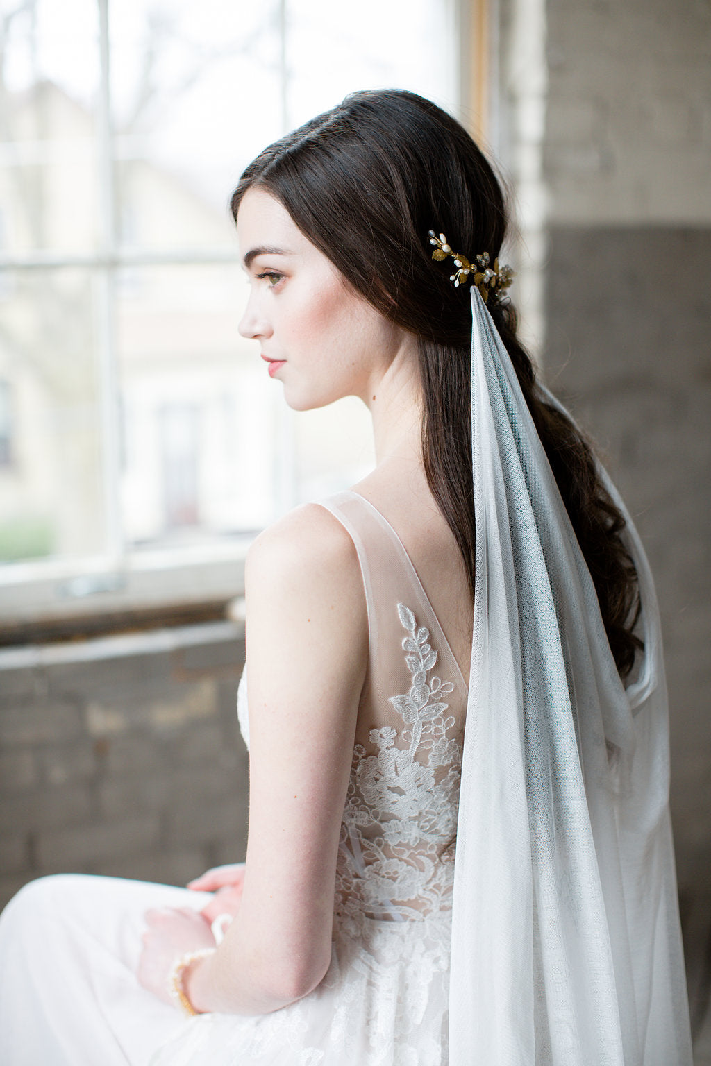GALAXY  Bridal Veil with Sparkle – Noon on the Moon