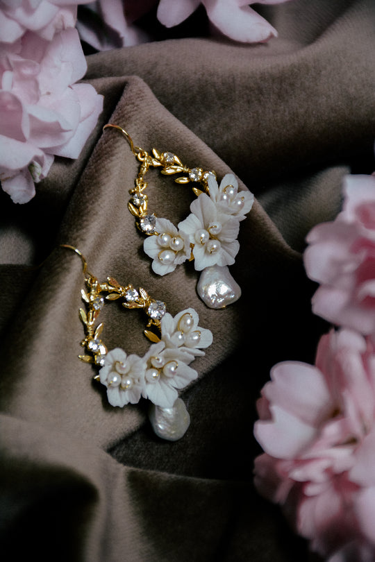 Floral bridal earrings.
