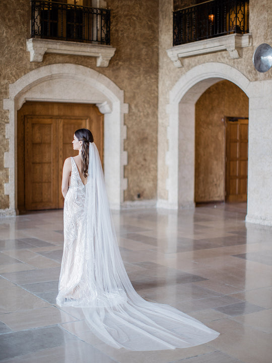 Firm silk wedding veil.