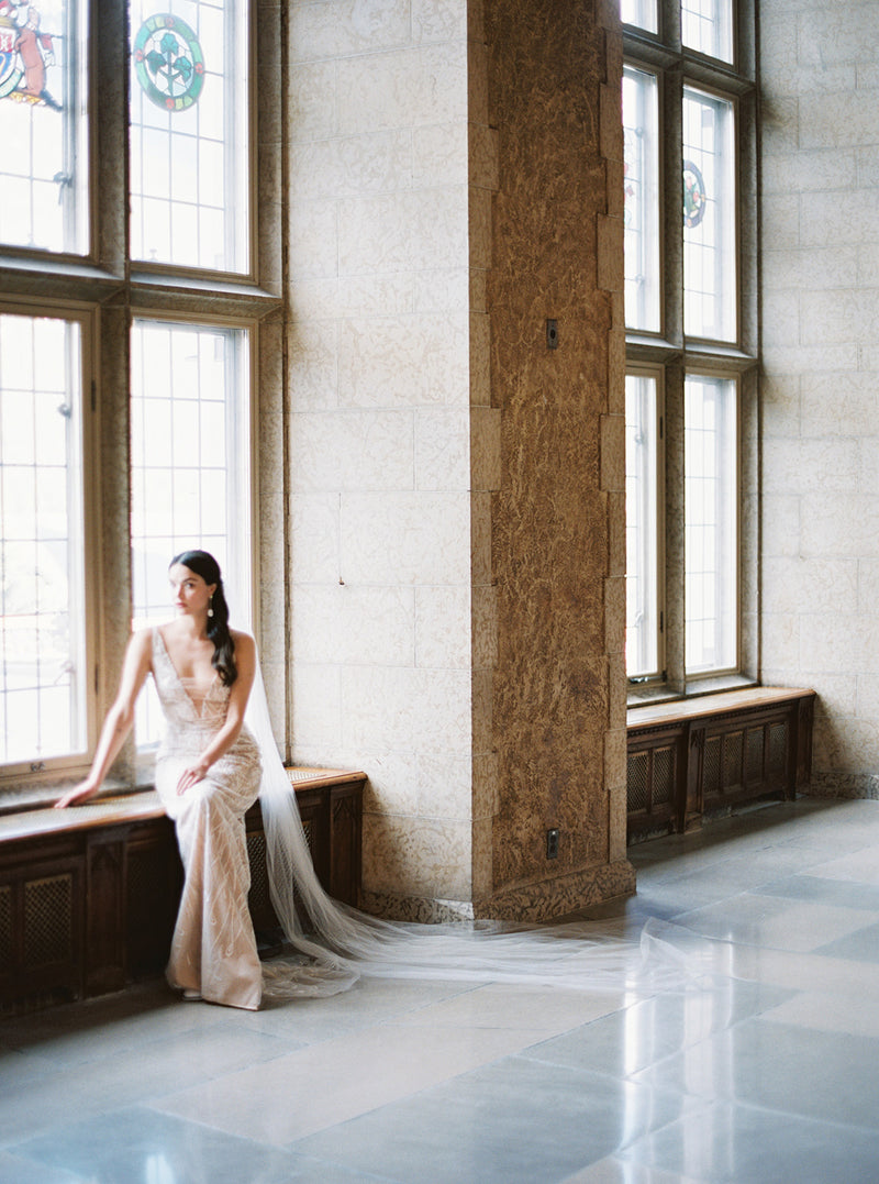 Firm silk wedding veil.