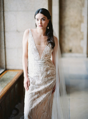 Firm silk wedding veil.