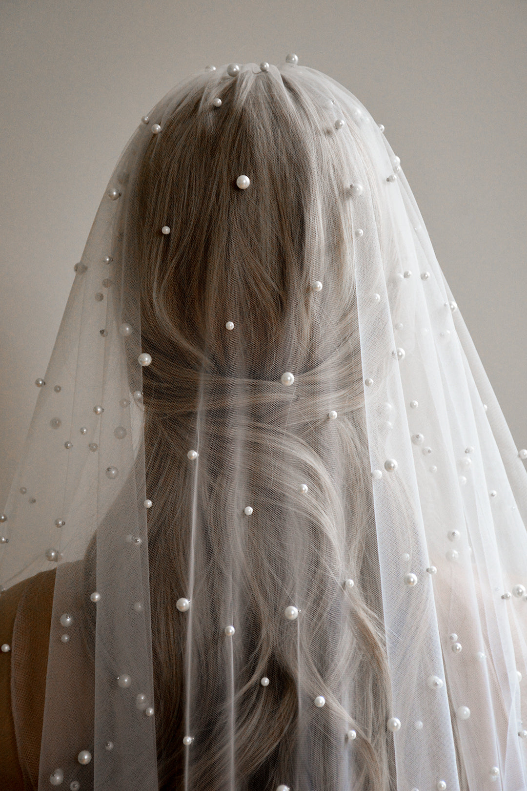 PARADIS  Pearl Veil – Noon on the Moon