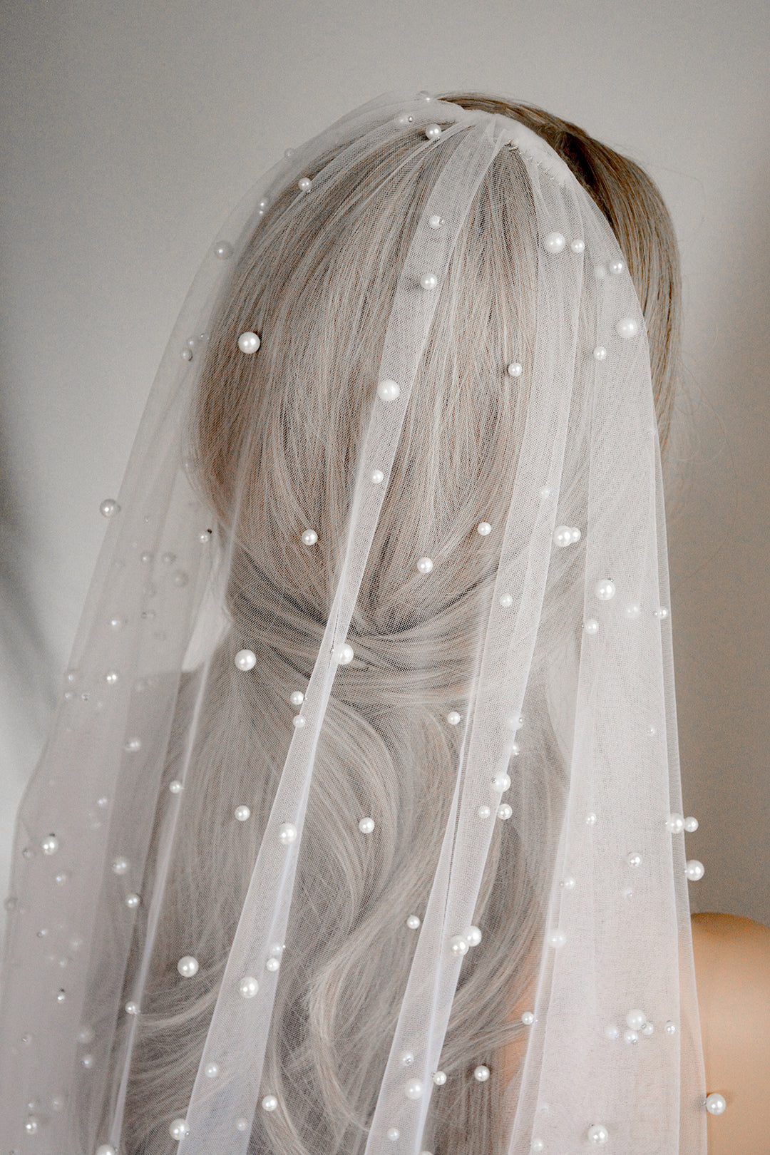 Ombre Pearl Veil – The Dress Bride