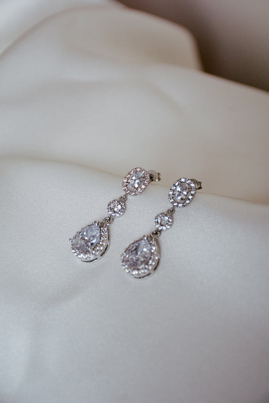 Crystal bridal earrings.