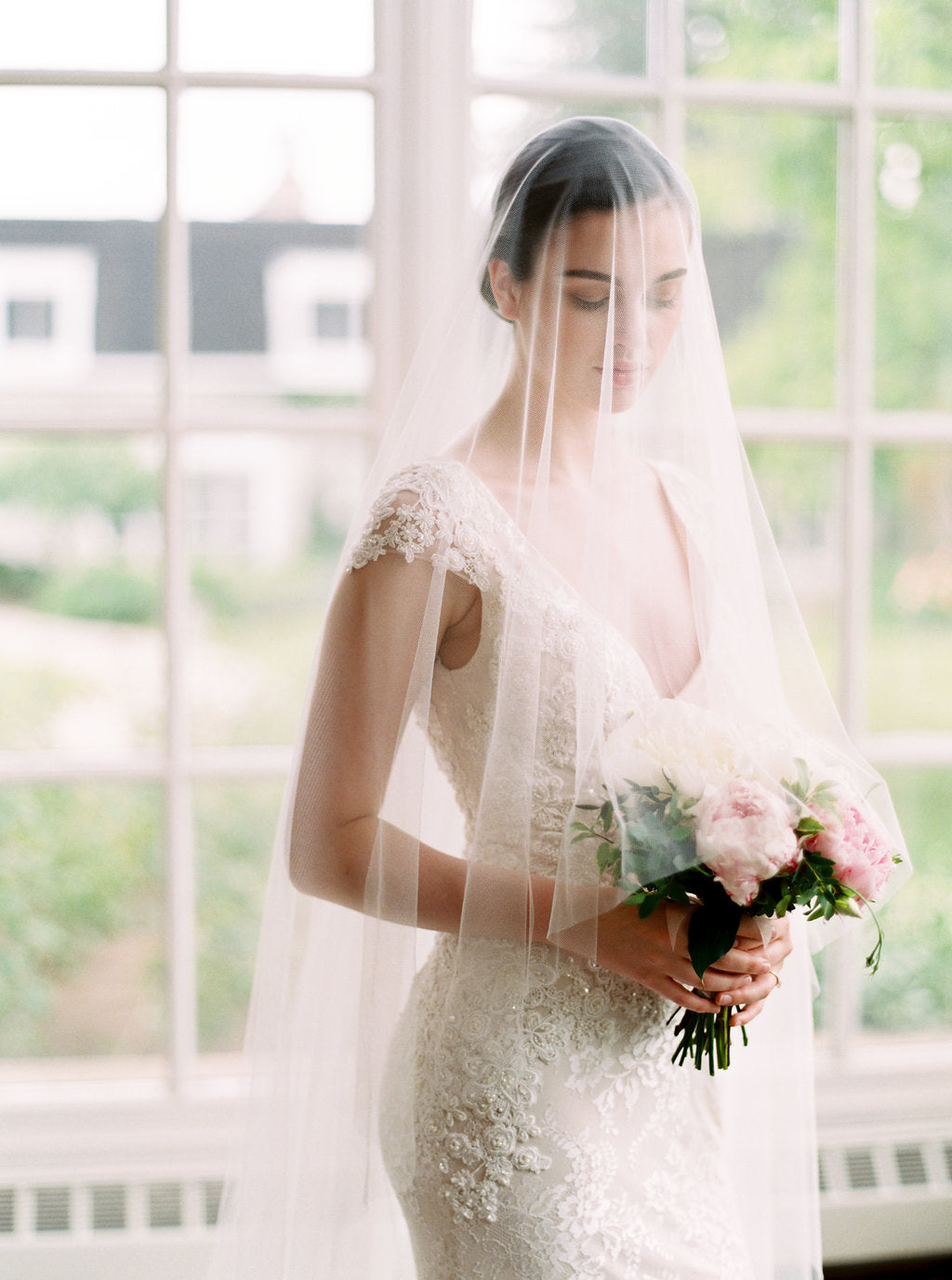 VIVIANNE bridal veil with a blusher