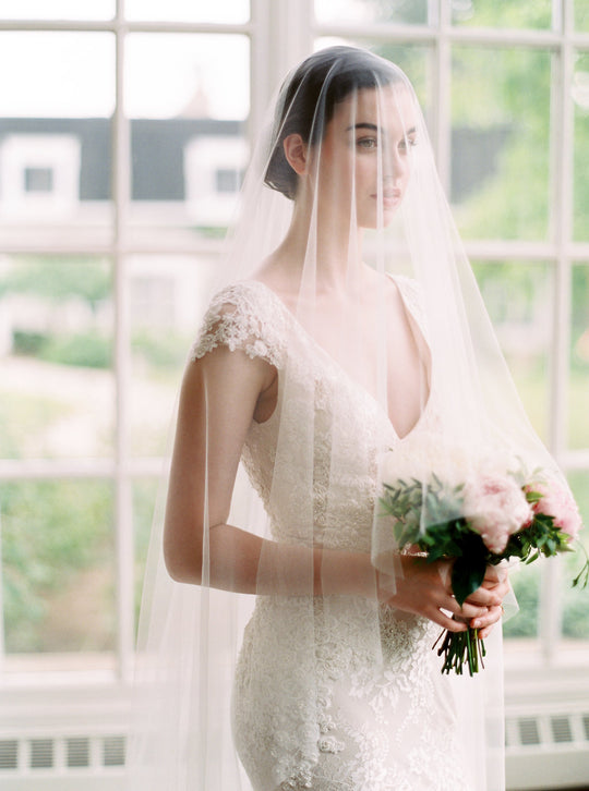 VIVIANNE bridal veil with a blusher