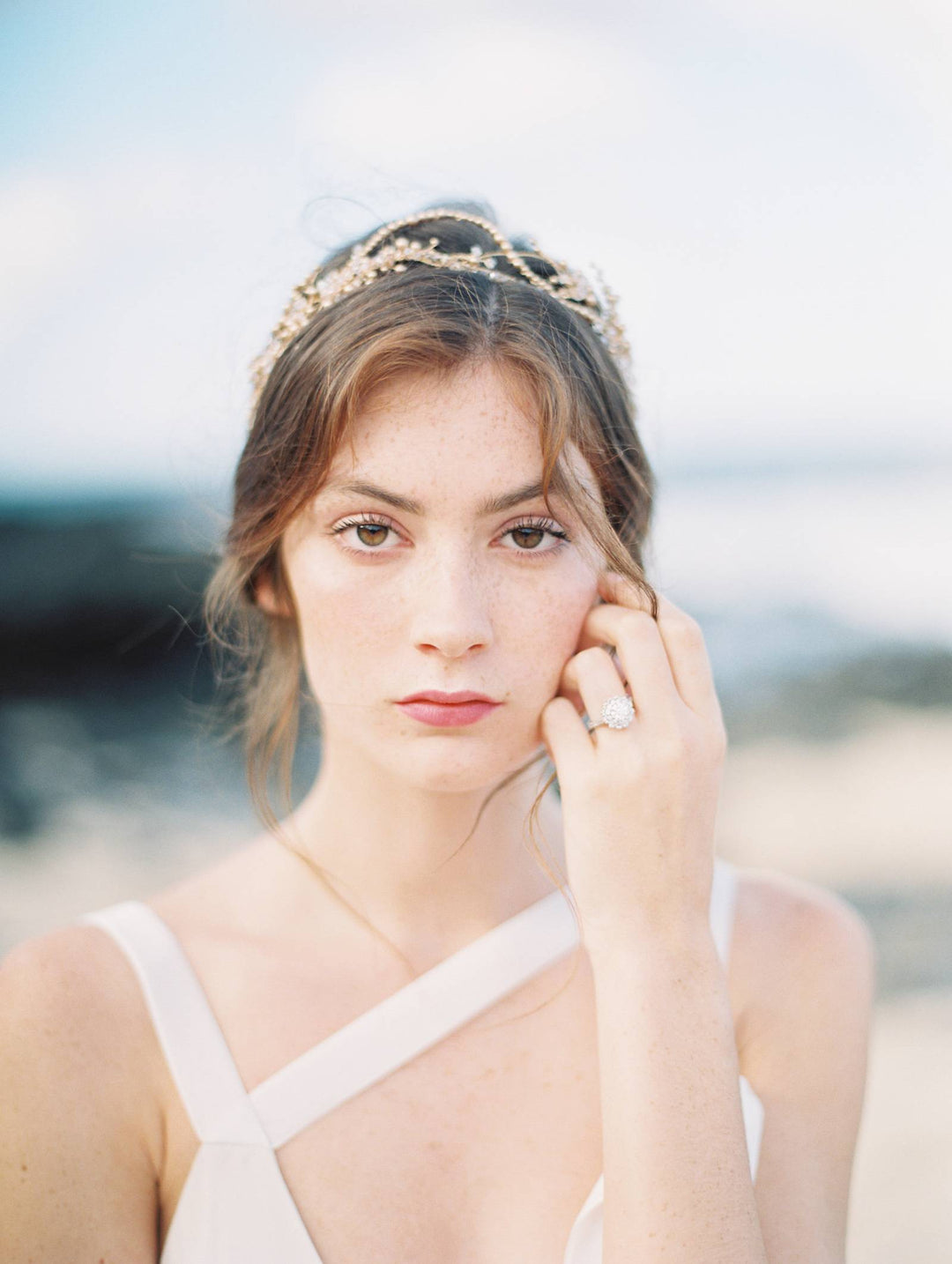 AMIRA | Crystal and Gold Pearl Wedding Crown - Noon on the Moon