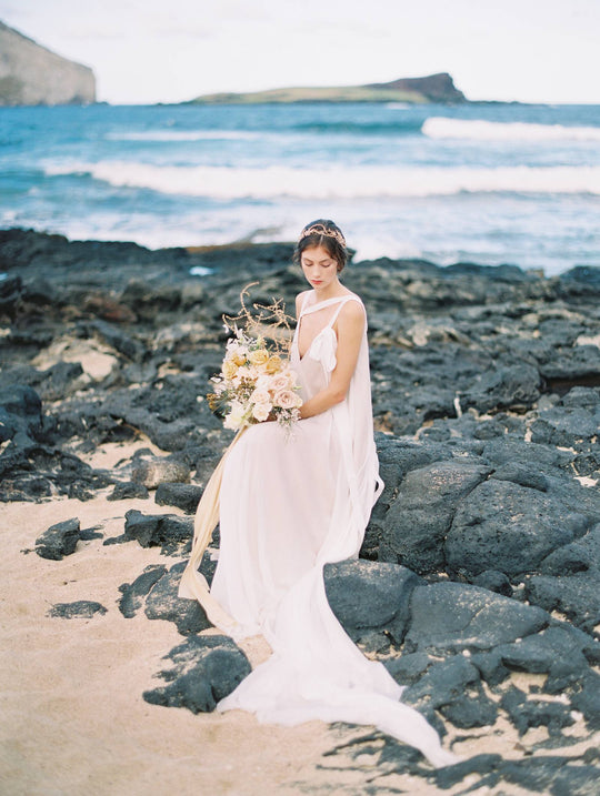 AMIRA | Crystal and Gold Pearl Wedding Crown - Noon on the Moon