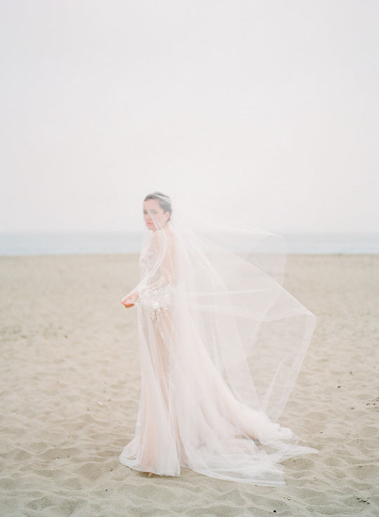 ADDISON sheer wedding veil with long blusher