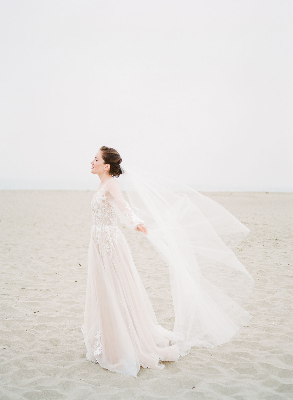 ADDISON sheer wedding veil with long blusher