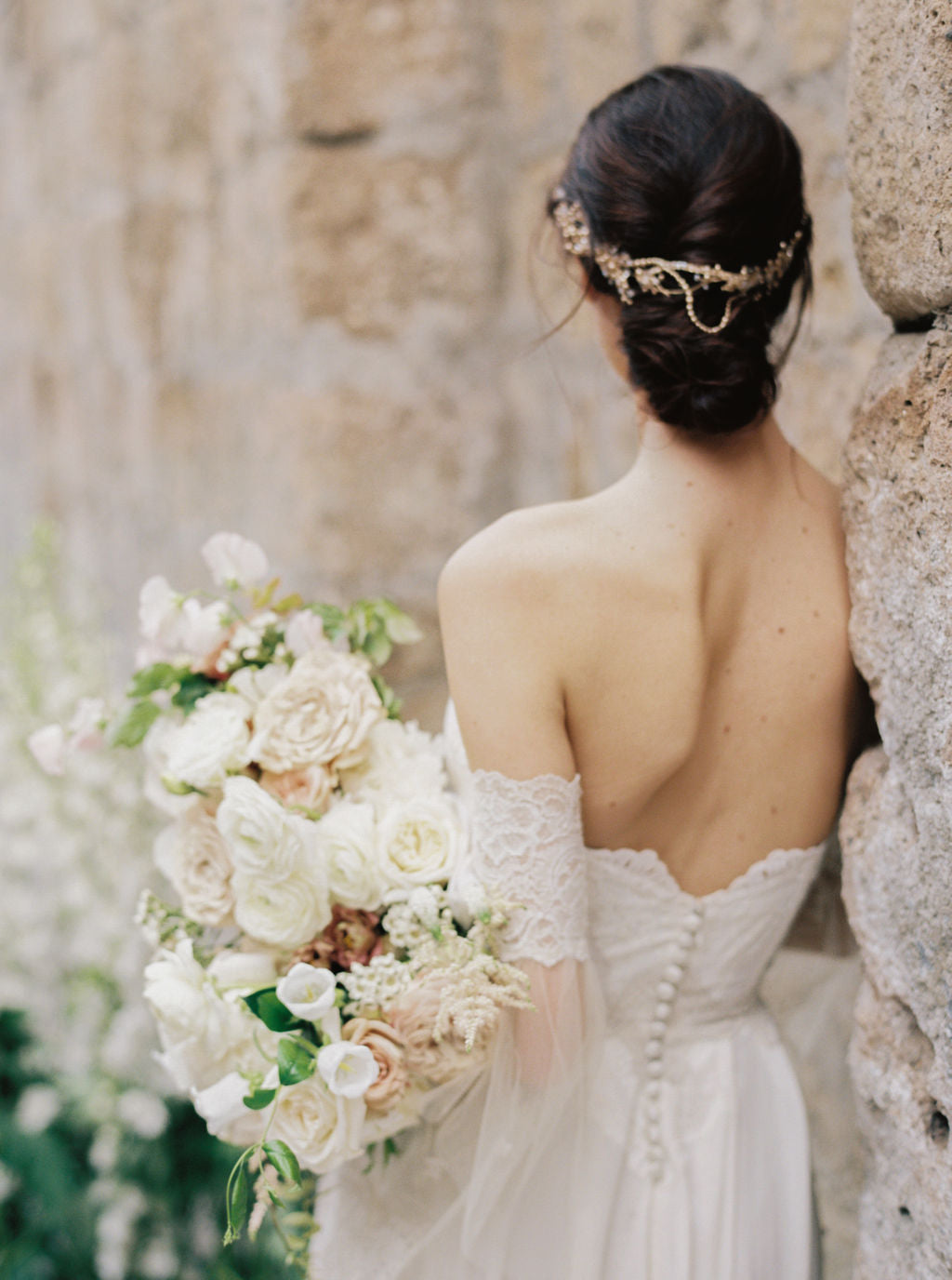 AMIRA | Crystal and Gold Pearl Wedding Crown - Noon on the Moon
