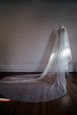 AURORA blusher veil with sparkle