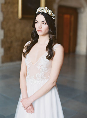 BEATRICE | Pearl Bridal Crown with Flowers - Noon on the Moon