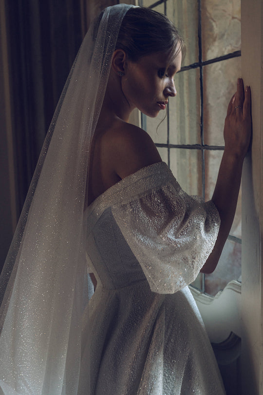 CAPELLA sparkling wedding veil with blusher