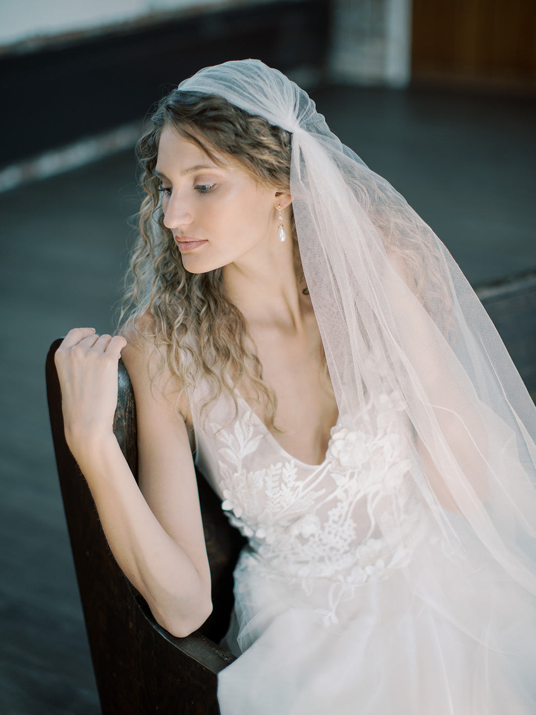 MANON  Juliet Cap Veil with Lace – Noon on the Moon