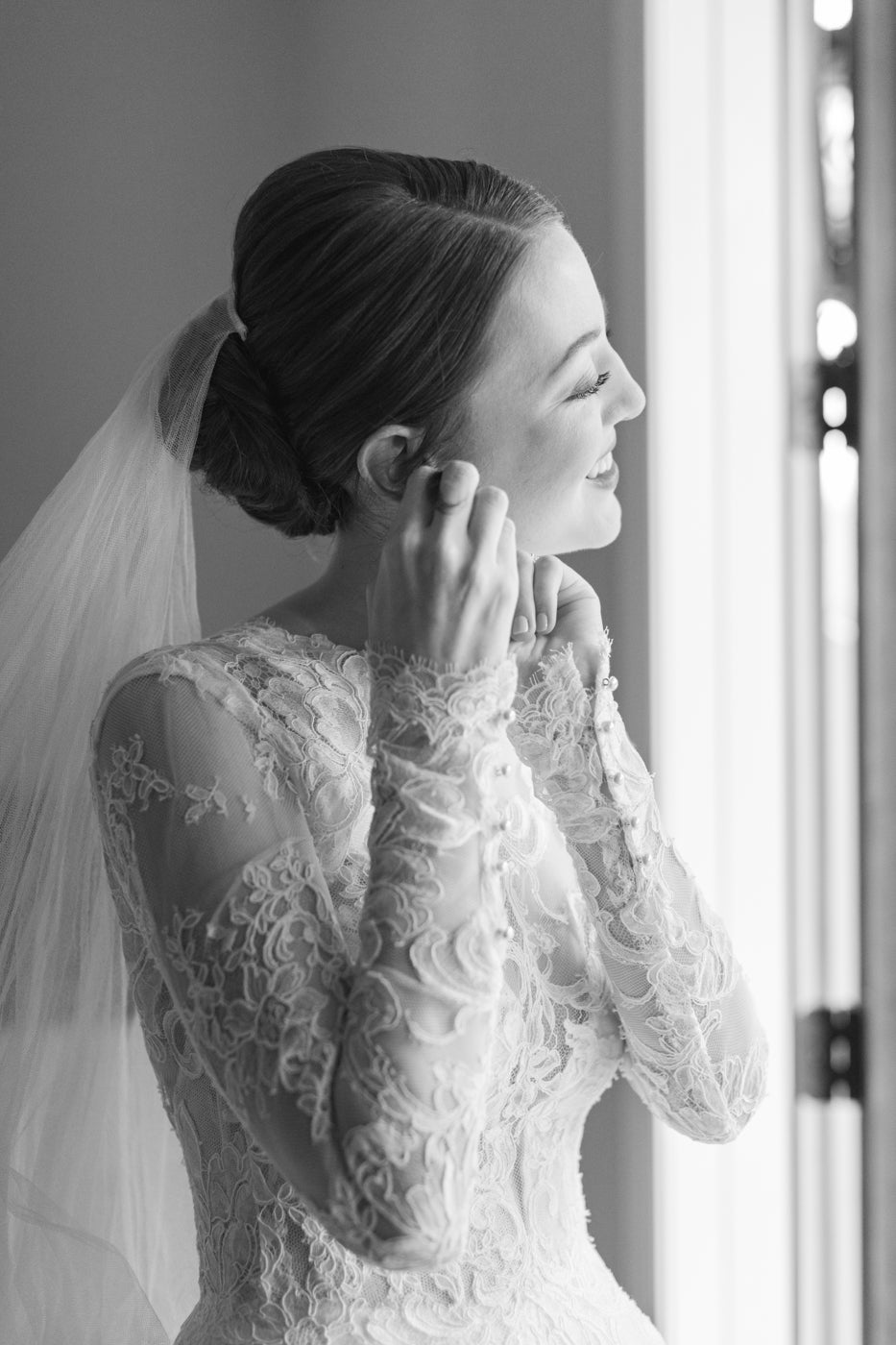 Dramatic Black Lace and Tulle Bridal Veil