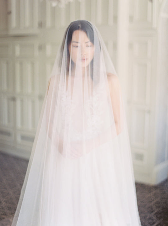 ELIZABETH english silk tulle wedding veil