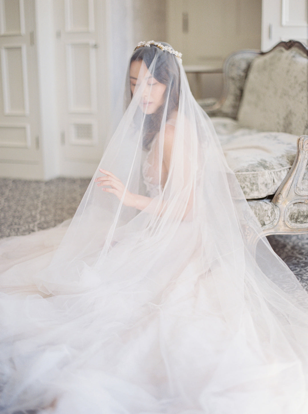 ELIZABETH  English Silk Tulle Wedding Veil – Noon on the Moon