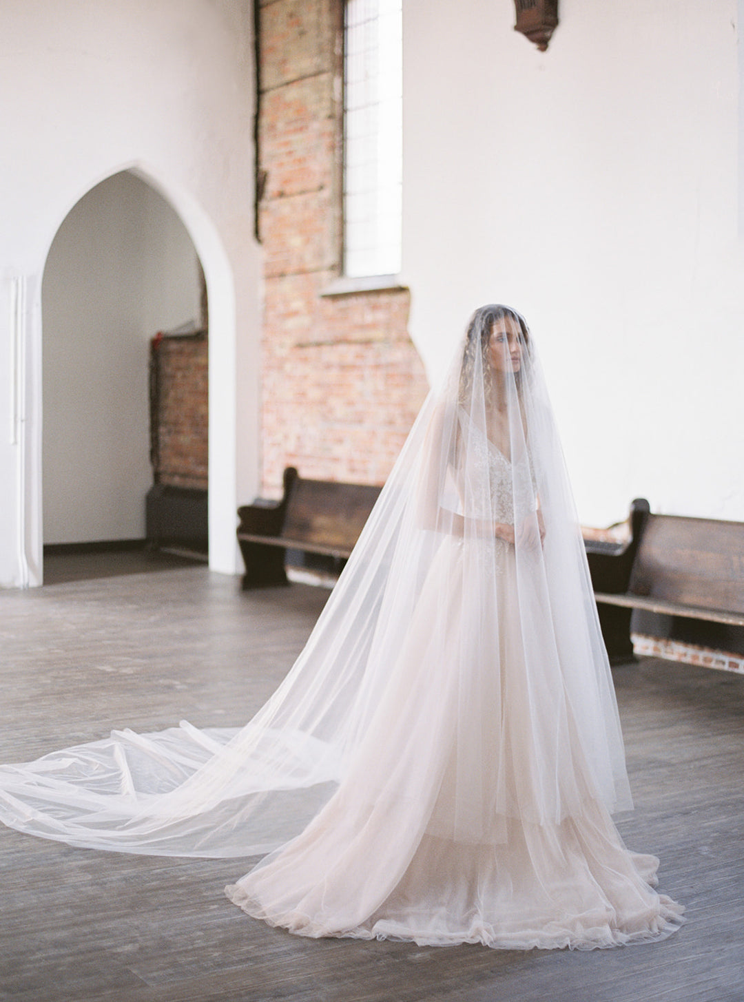 Cathedral blusher veil