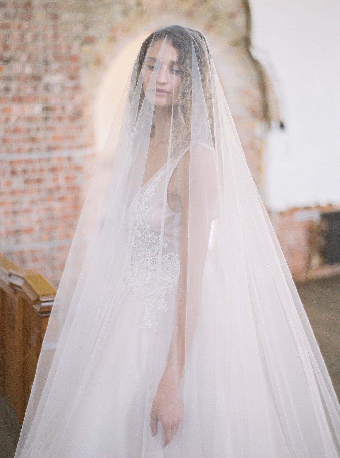 EVANGELINE long blusher veil