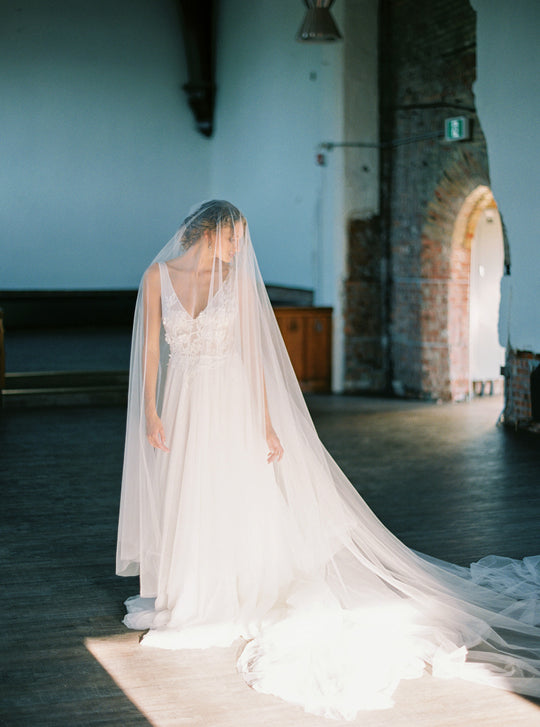 EVANGELINE long blusher veil