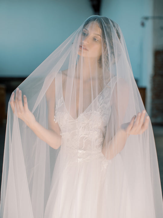 EVANGELINE long blusher veil