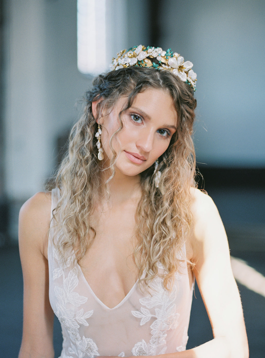 GAIA pearl flower crown