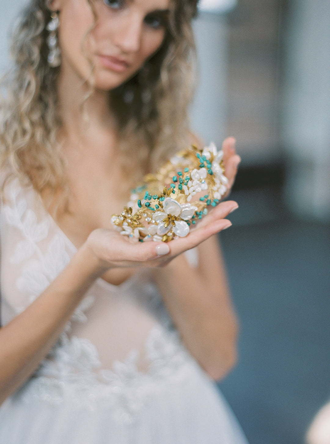 GAIA pearl flower crown