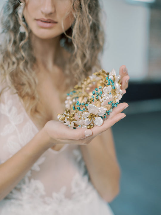 GAIA pearl flower crown