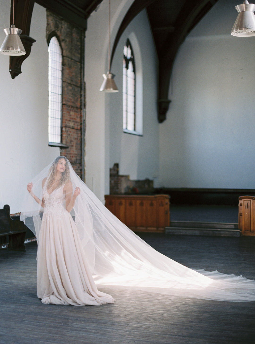 GRACE silk blusher veil
