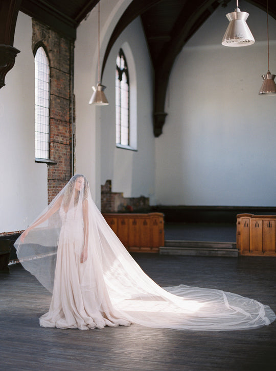 GRACE silk blusher veil