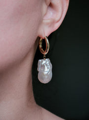 HARPER | Baroque Pearl Hoop Earrings - Noon on the Moon