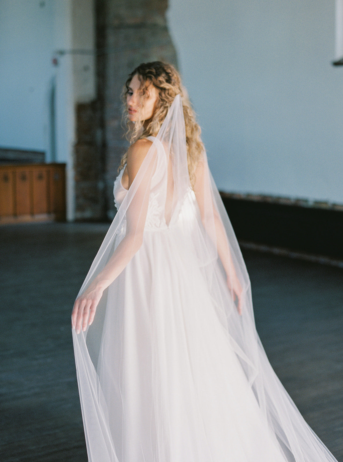 JADE | Draped Veil – Noon on the Moon