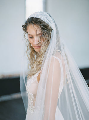 MANON Juliet cape veil with lace