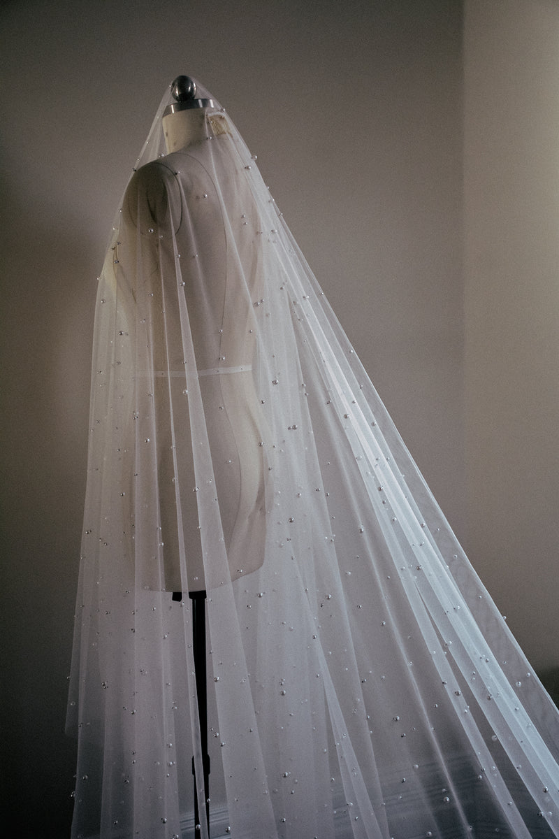 OPERA Pearl Veil with Blusher | Wedding Veil with Pearls – Noon on the Moon