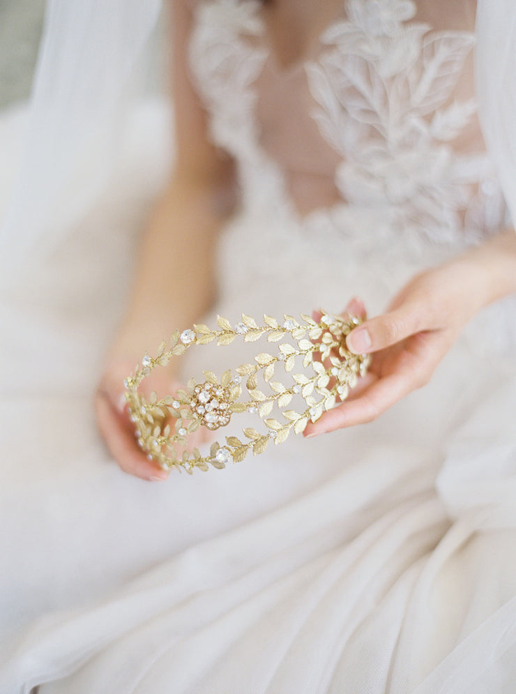 REINA | Crystal Wedding Crown - Noon on the Moon