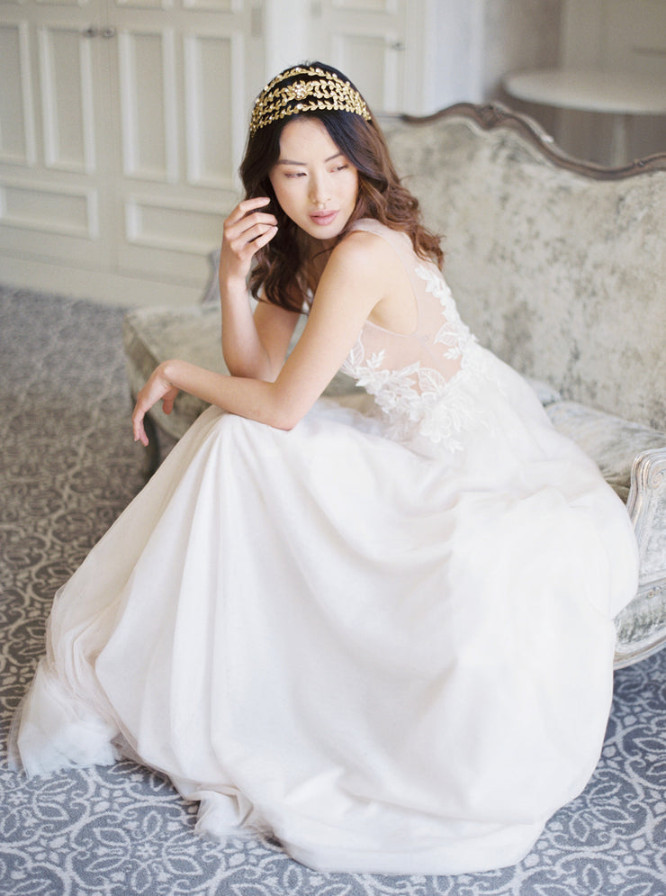 REINA | Crystal Wedding Crown - Noon on the Moon
