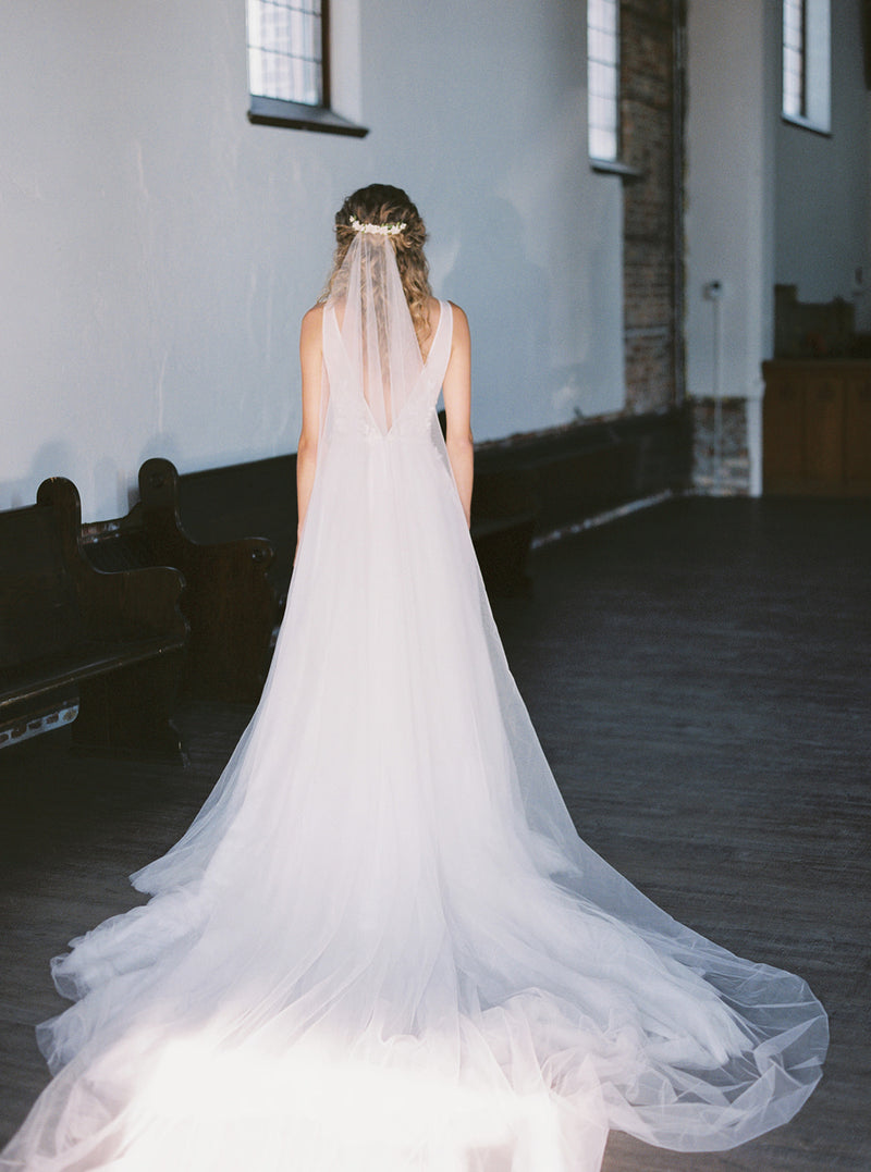 SALOME sheer bridal veil