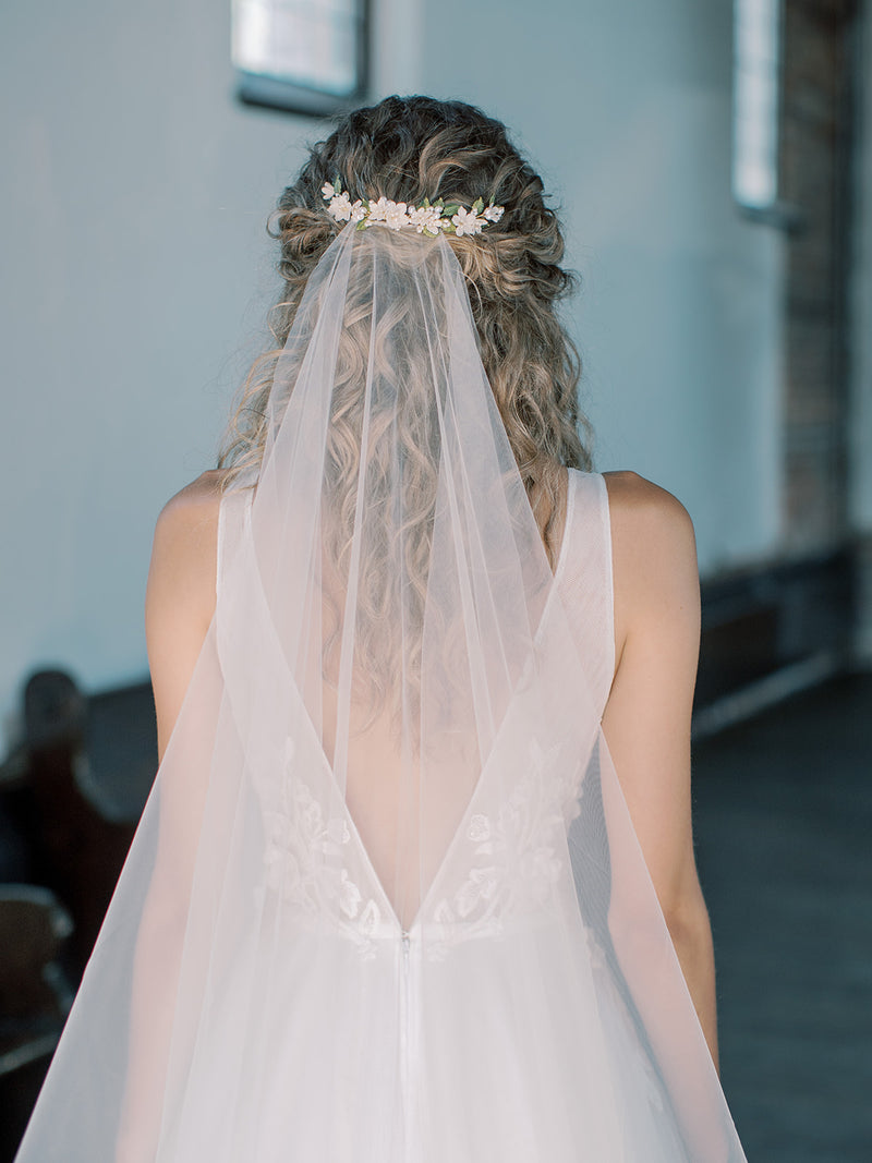 SALOME sheer bridal veil