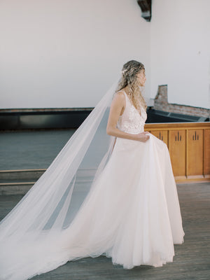 SALOME sheer bridal veil