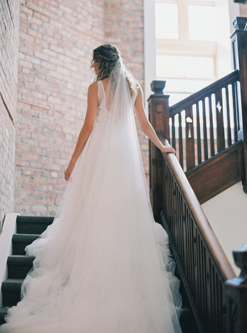 SALOME sheer bridal veil