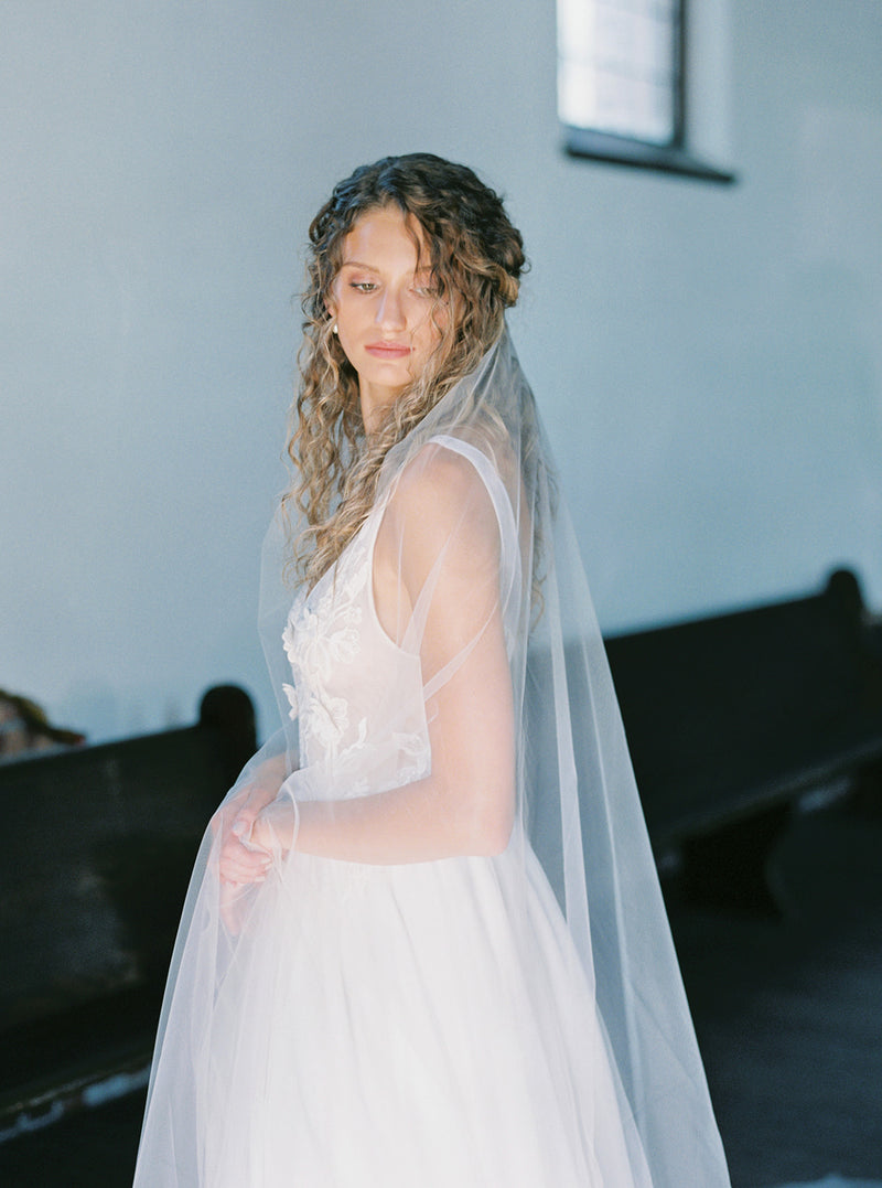 SALOME sheer bridal veil