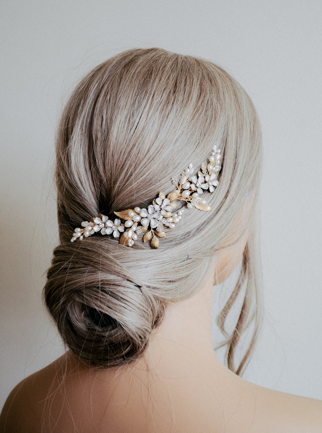 SIANA | Floral Bridal Headpiece - Noon on the Moon