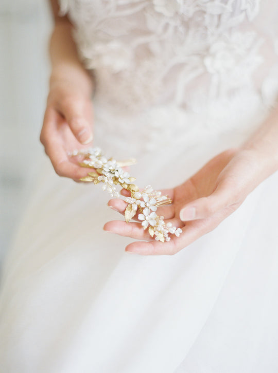 SIANA | Floral Bridal Headpiece - Noon on the Moon