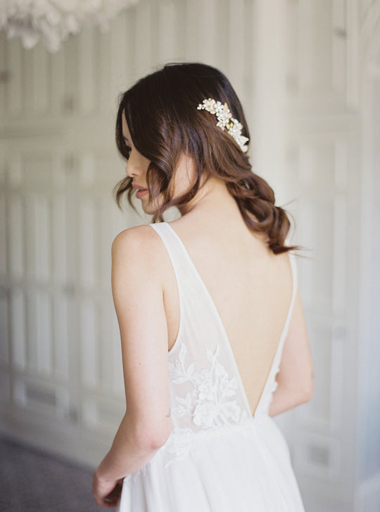 SIANA | Floral Bridal Headpiece - Noon on the Moon
