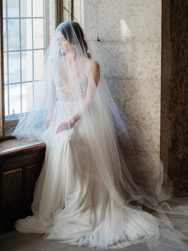 SOPHIA sheer blusher veil